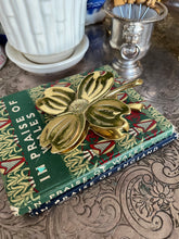 VMC Dogwood Clip/Paperweight